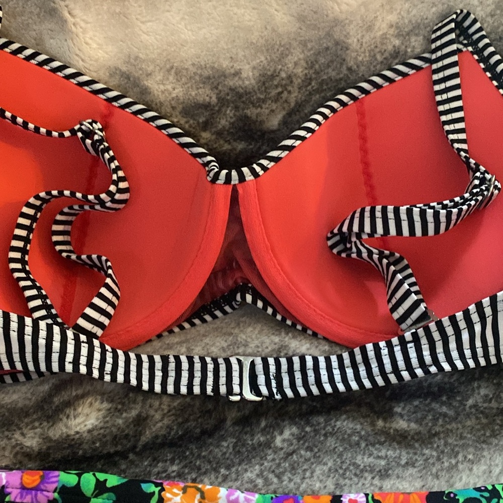 Beautiful Underwire Adjustable Top Lined Swimsuit… - image 5